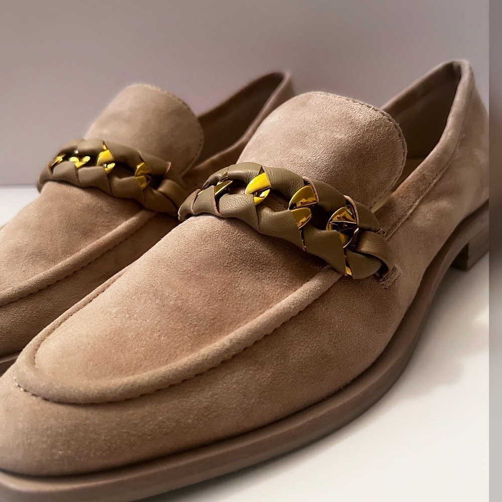 Beige Loafers with Gold Chain Accent - Picture 8 of 9